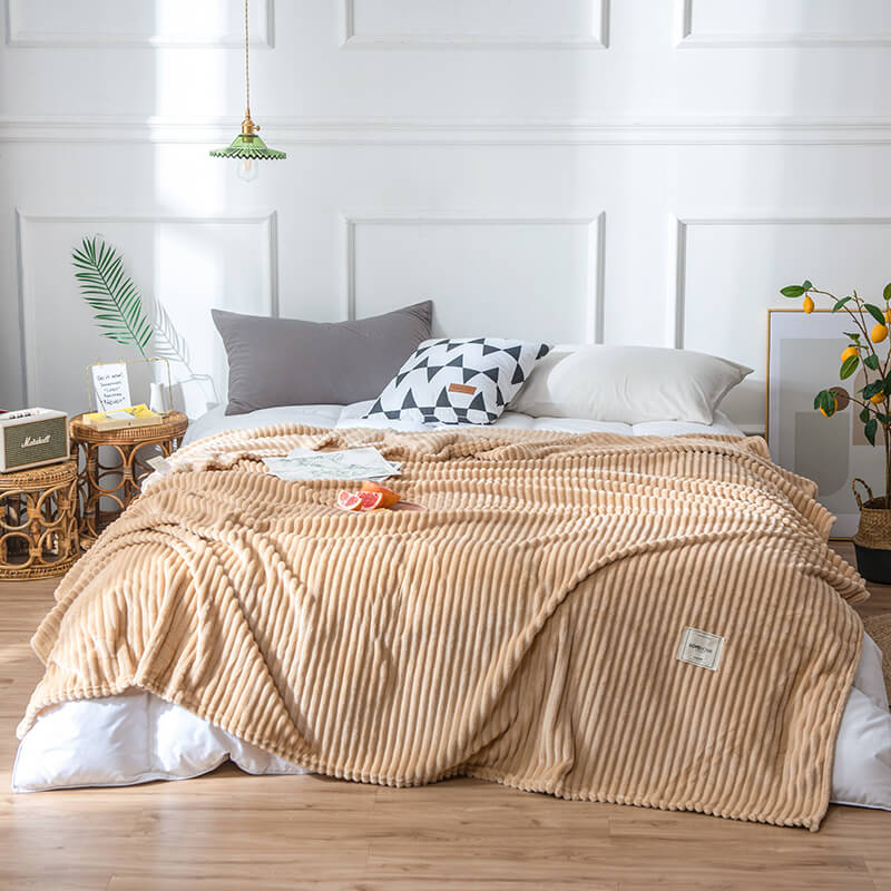 Striped Plush Throw Blanket - Soft Microfibre Polyester Fleece