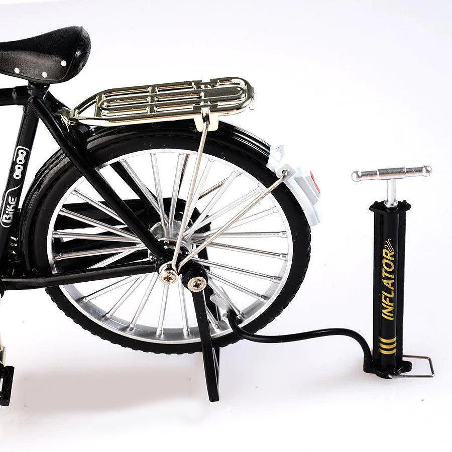 Retro Bicycle Model - Alloy and Plastic