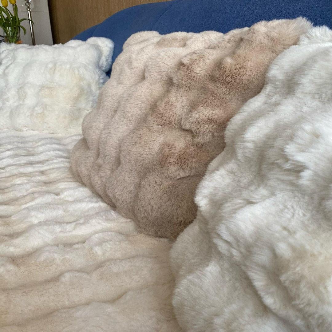 Plush Sofa Cover - Non-Slip Pet Protection